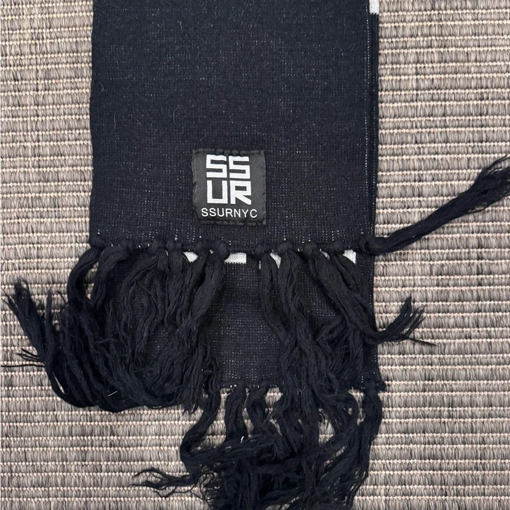 Rare SSUR NYC Black Logo Scarf